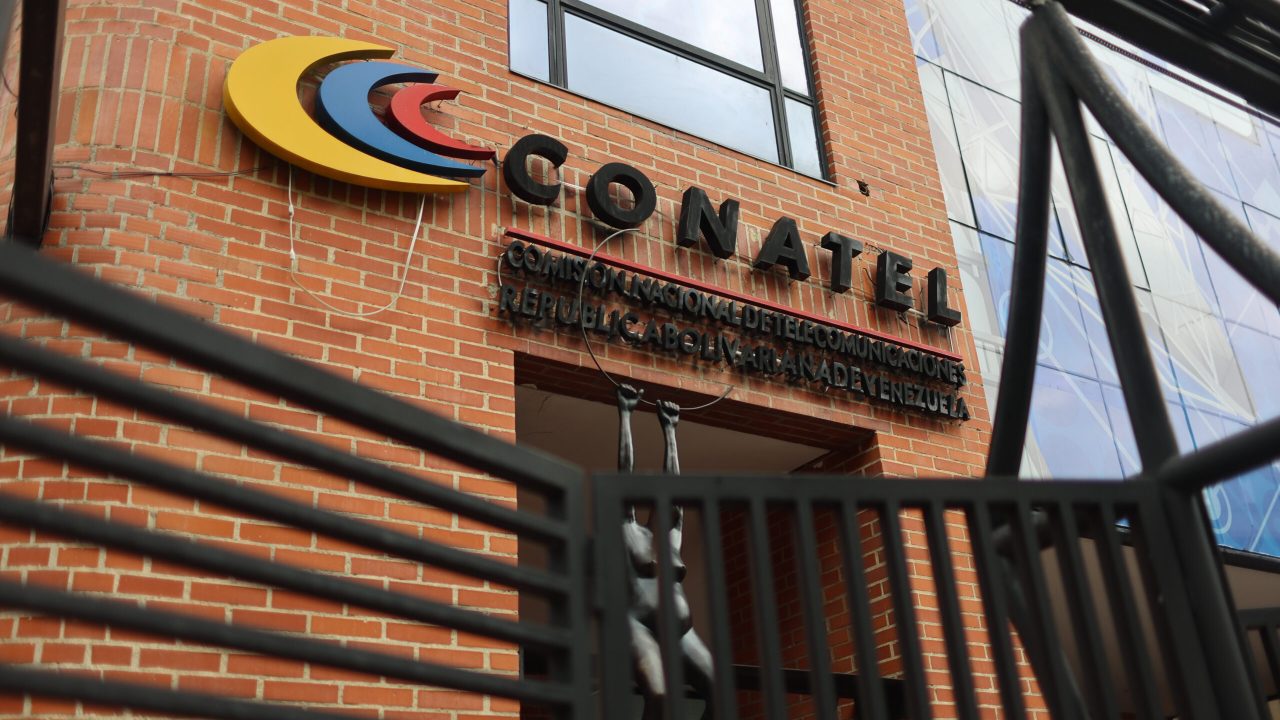 Declive y fragmentación de la hegemonía comunicacional chavista en Venezuela
