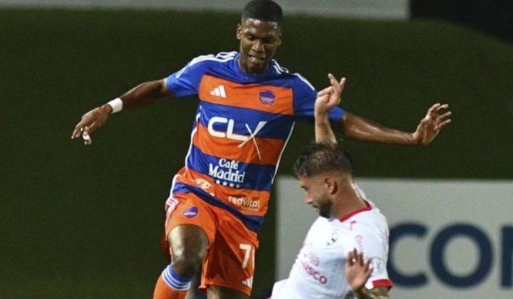 Academia Puerto Cabello golea a Cienciano en la Copa Sudamericana