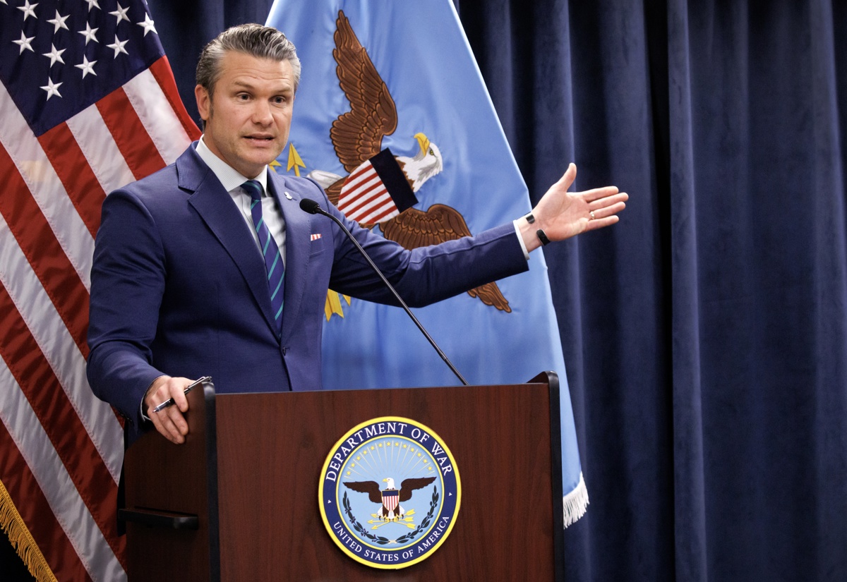 Secretario de Defensa de Estados Unidos, Pete Hegseth, durante una conferencia de prensa en el Pentágono.
