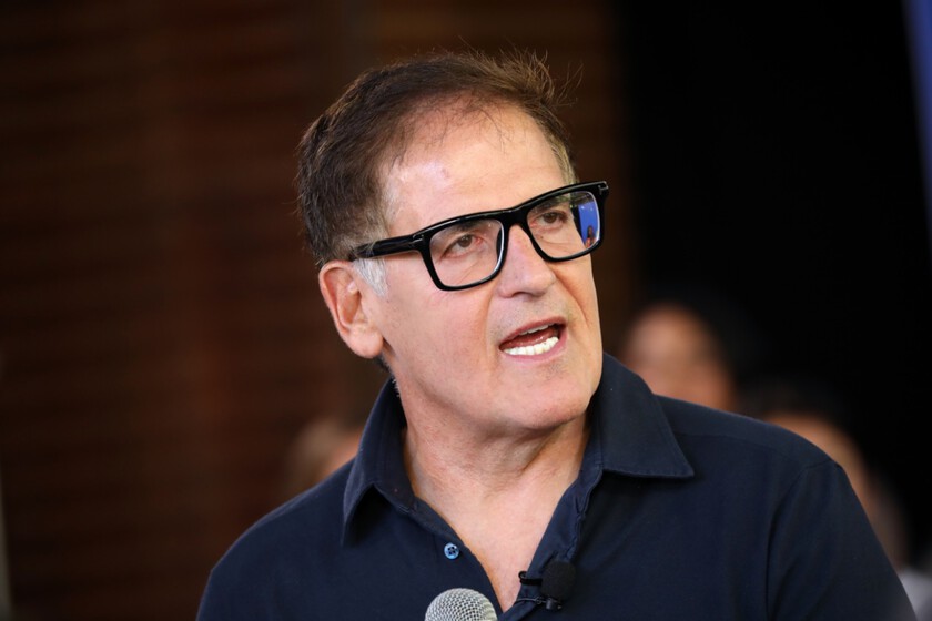 Mark Cuban insta a la Generación Z a dominar la IA como clave para el futuro laboral y el emprendimiento