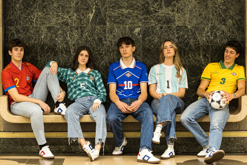El Metro de Madrid busca ser un ícono pop con camisetas retro inspiradas en campeones del mundo