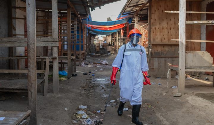 Venezuela refuerza controles sanitarios en aeropuertos ante alerta global por ébola
