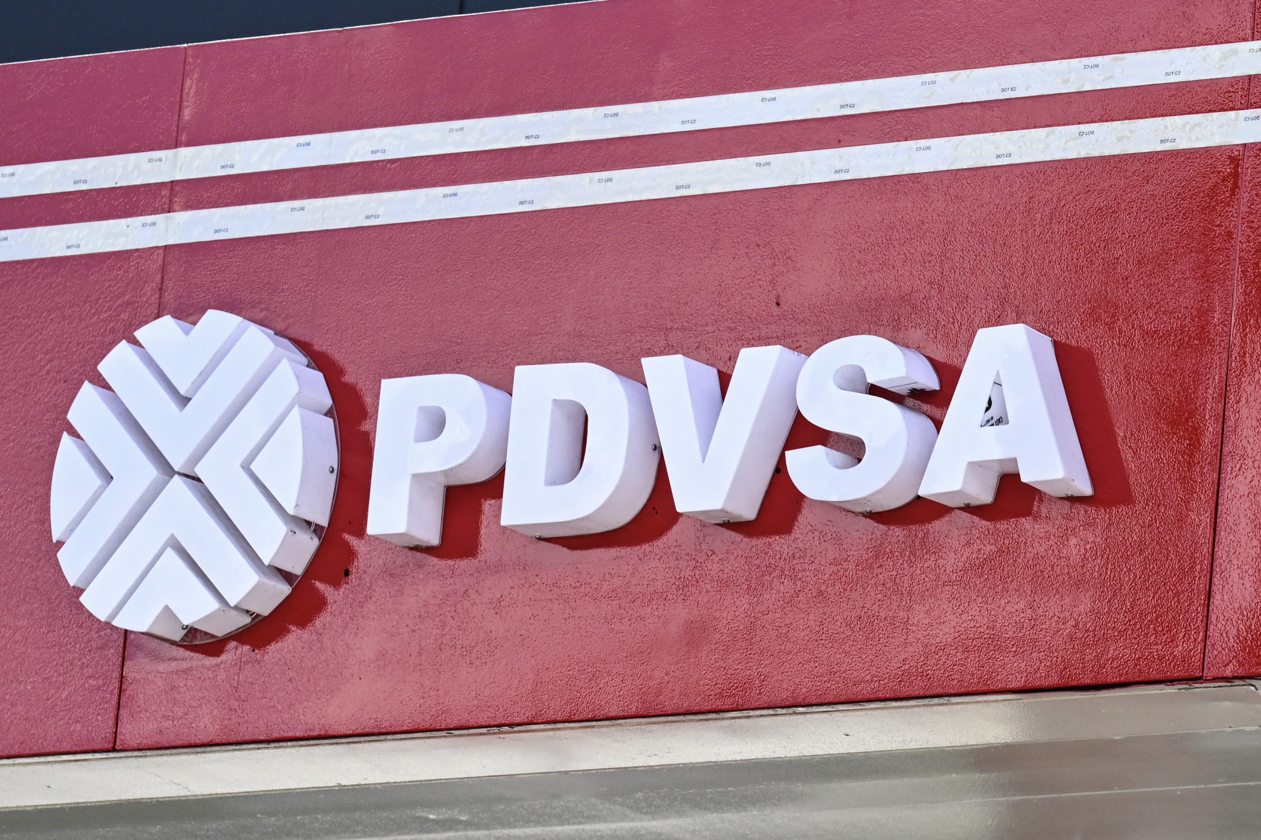 Fachada de la sede de PDVSA en Caracas, Venezuela