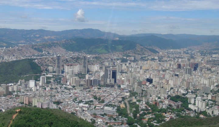Detienen a cinco trabajadores de Pdvsa tras protesta por reenganche en Caracas