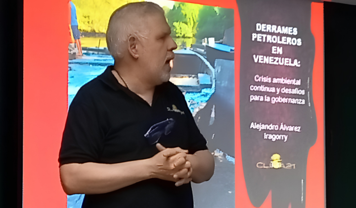 Expertos de la UCV alertan sobre el impacto de los derrames petroleros y el silencio estatal
