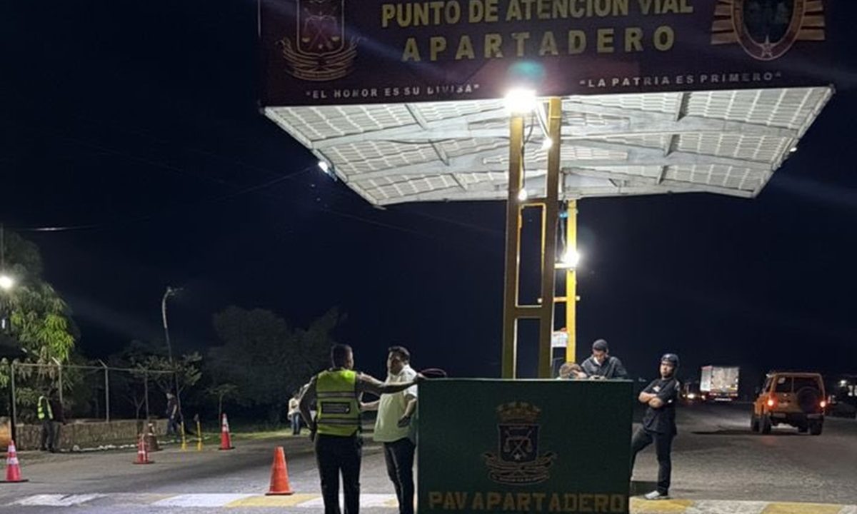 Vente Venezuela denuncia retención de dirigentes en alcabala de Cojedes