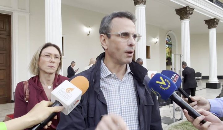 Capriles insiste en la lucha por un salario digno en Venezuela