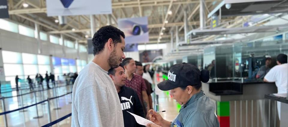 Vuelo de repatriación desde Miami trae de vuelta a Venezuela a 166 migrantes