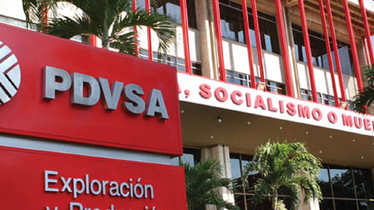 Reportaje revela desvío de la mitad de ingresos petroleros de Pdvsa durante gobierno de Maduro