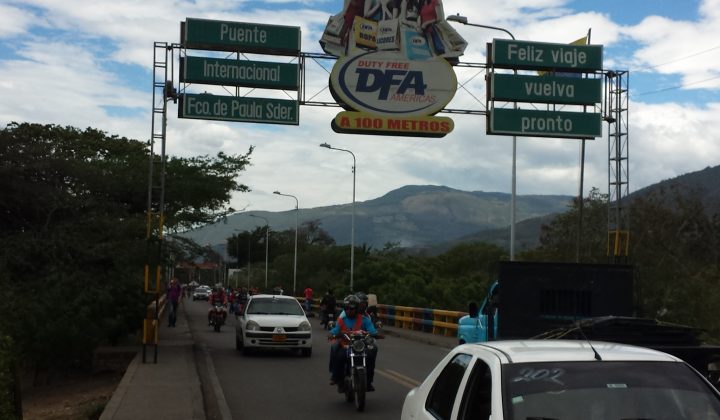 Cierre del Puente Francisco de Paula Santander por Fallas Estructurales