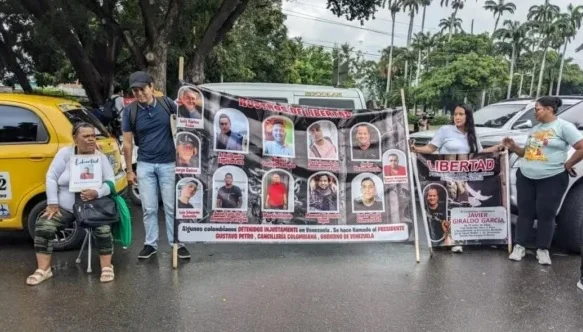 Excarcelados dos colombianos detenidos en Venezuela