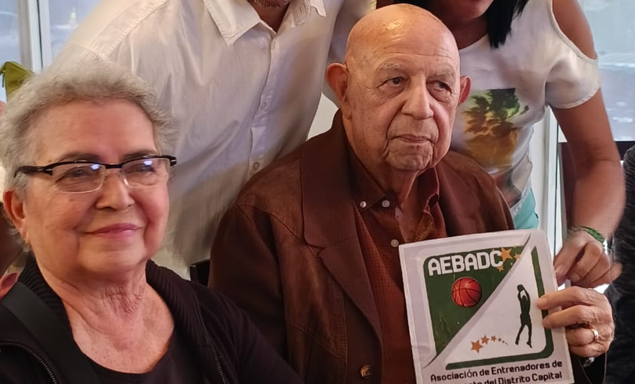 Armando Naranjo, pionero del periodismo deportivo en Venezuela.