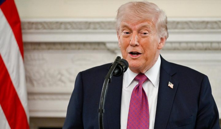 Trump afirma que EE.UU. ha hecho «una fortuna» con el petróleo venezolano y Venezuela ha ganado «más en los últimos ocho meses que en los últimos 10 años