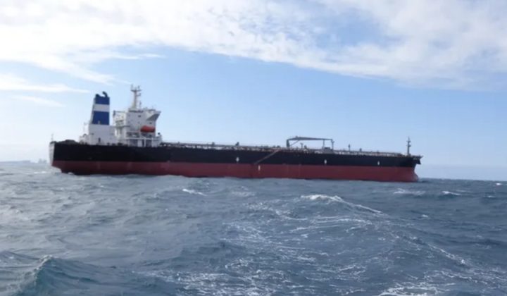 EE.UU. levanta sanciones a dos buques vinculados al transporte de crudo venezolano