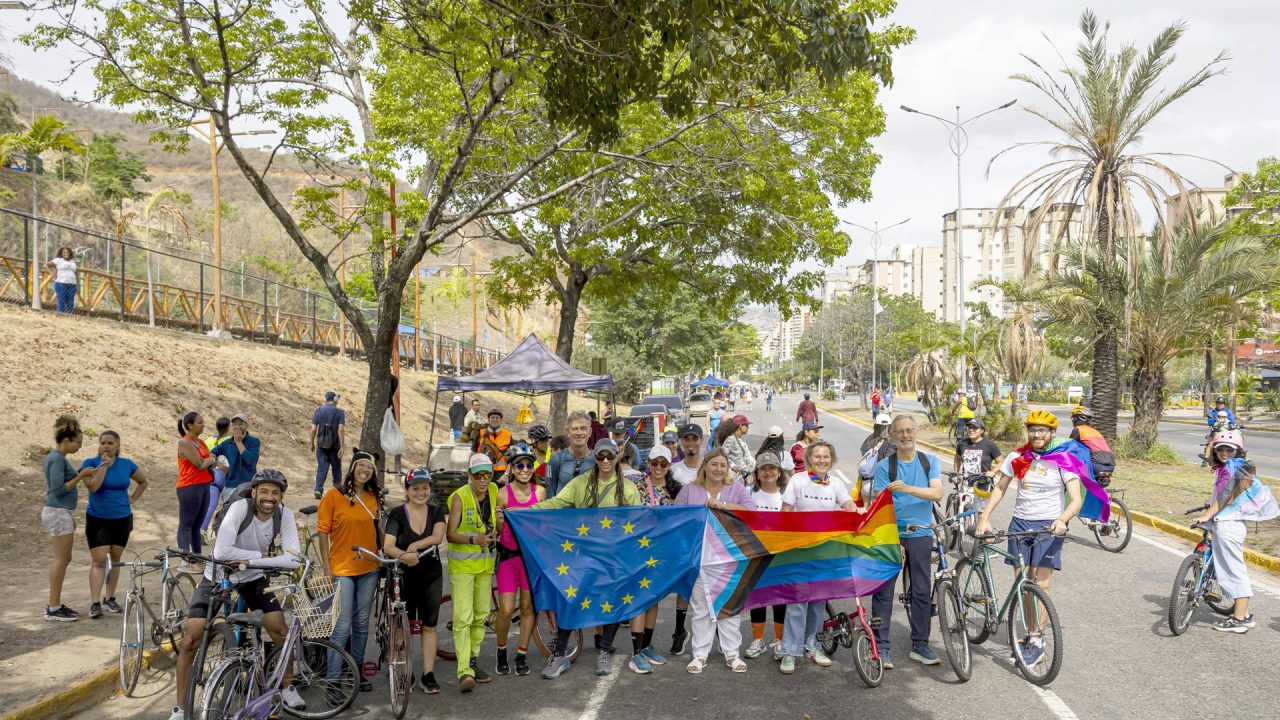La Unión Europea pedalea por la diversidad LGTBI en Caracas