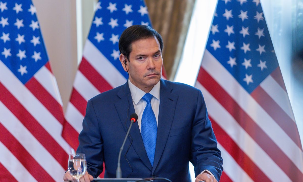 Marco Rubio descarta significado político en su atuendo «Maduro Grey
