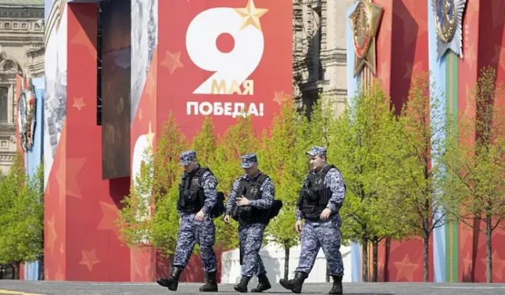 ¿Por qué la ausencia de tanques en el desfile del Día de la Victoria en Rusia es una señal de que la guerra con Ucrania no va bien?