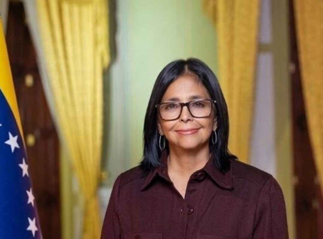 Delcy Rodríguez, vicepresidenta de Venezuela, durante un evento público en Venezuela.