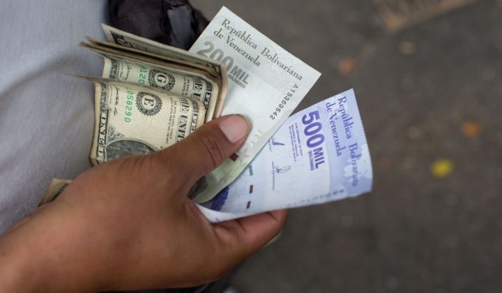 Mayoría de venezolanos percibe la situación económica como «mala», según estudio de Latam Pulse