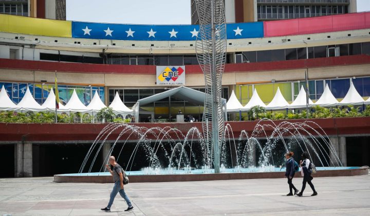 Elecciones no garantizan democracia, advierte análisis sobre Venezuela
