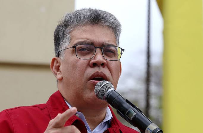 Elías Jaua critica a la cúpula oficialista y exige postura firme contra EE. UU.
