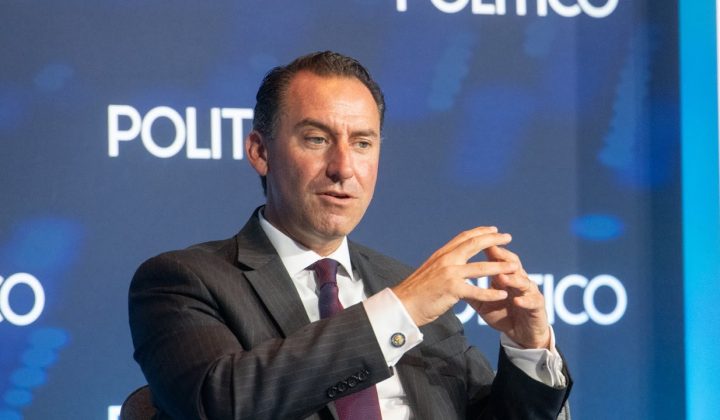 Estados Unidos afirma que Venezuela alcanza producción récord de petróleo en medio de acercamiento bilateral