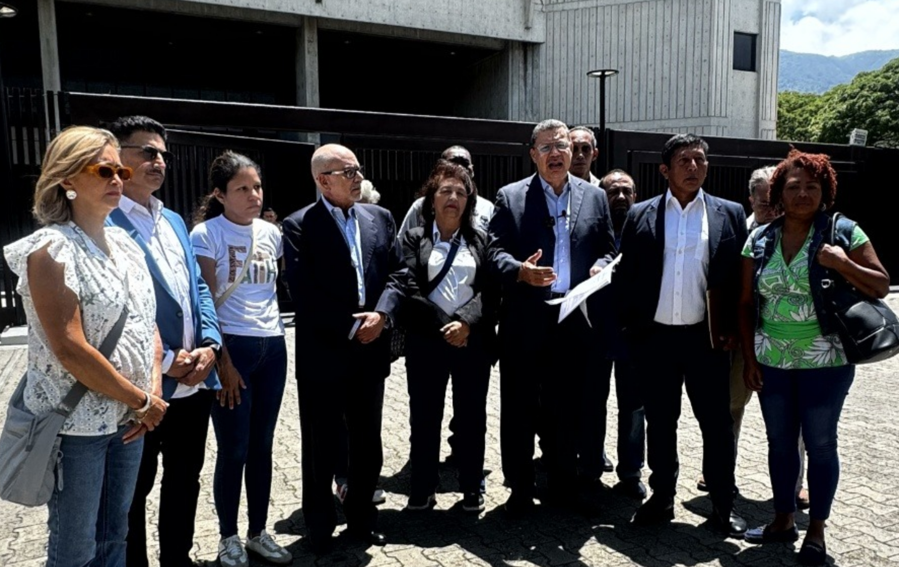 Fachada principal de la sede del Tribunal Supremo de Justicia (TSJ) en Caracas, Venezuela.