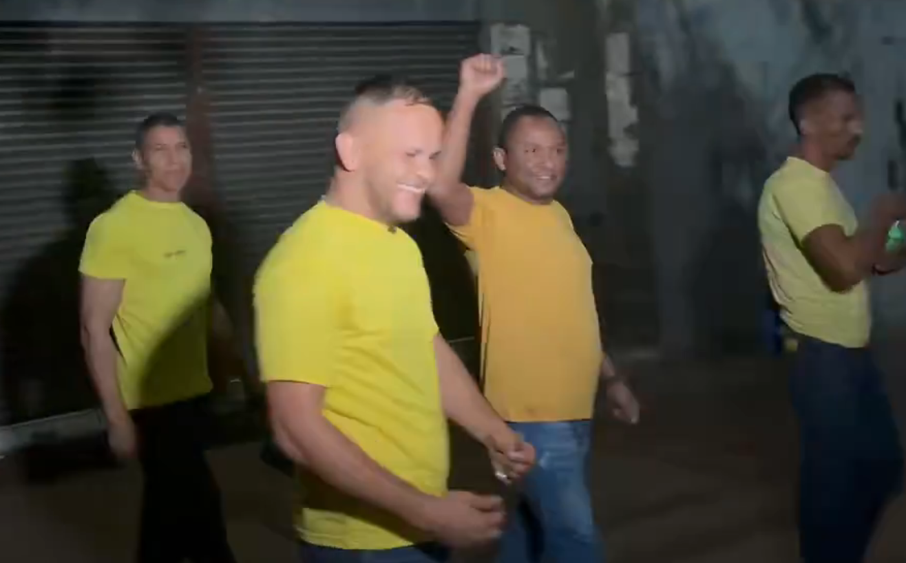 Siete hombres militares son liberados y se reencuentran con sus familias