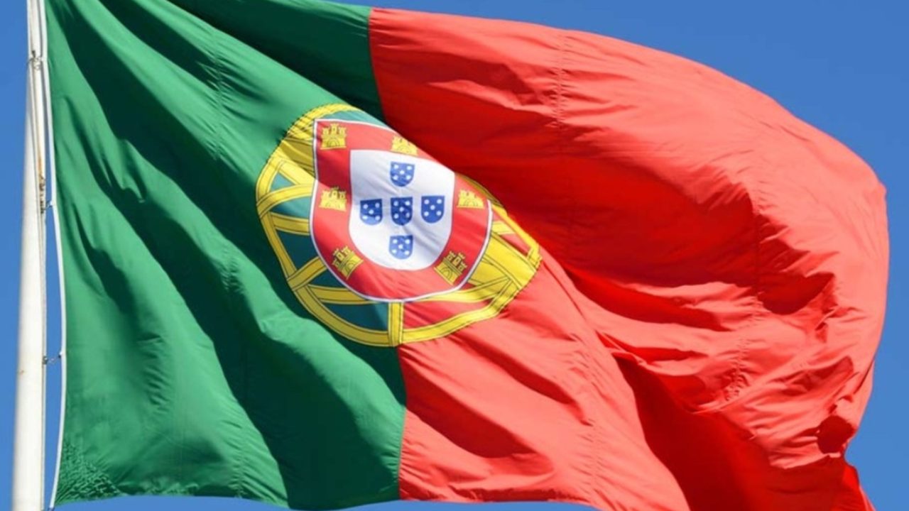 Presidente de Portugal promulga reforma que endurece la Ley de Nacionalidad