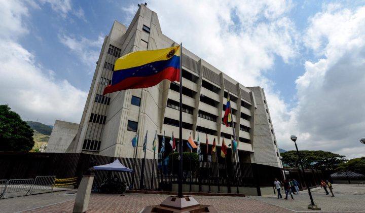 Oficializan reforma judicial que amplía la Sala Plena del TSJ a 32 magistrados