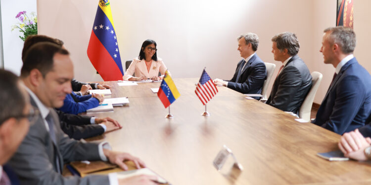 EE. UU. atribuye a políticas de Trump la reducción de la inflación en Venezuela