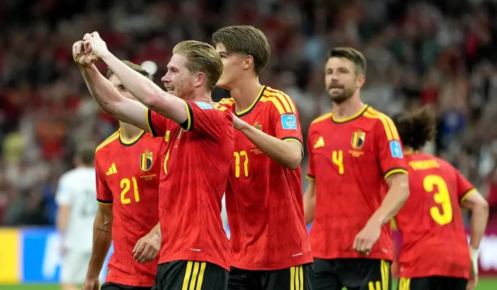 Bélgica golea a Nueva Zelanda y asegura el primer lugar del Grupo G en el Mundial