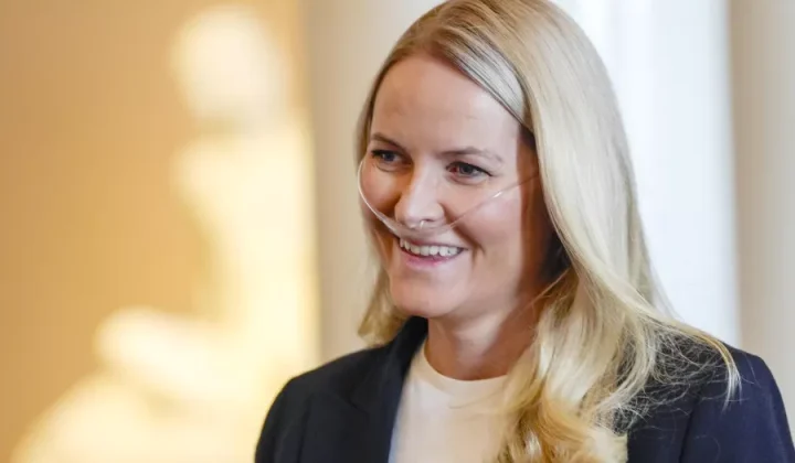 La princesa heredera de Noruega, Mette-Marit, ha recibido un nuevo pulmón en una operación que, según el Palacio Real, ha sido exitosa hasta