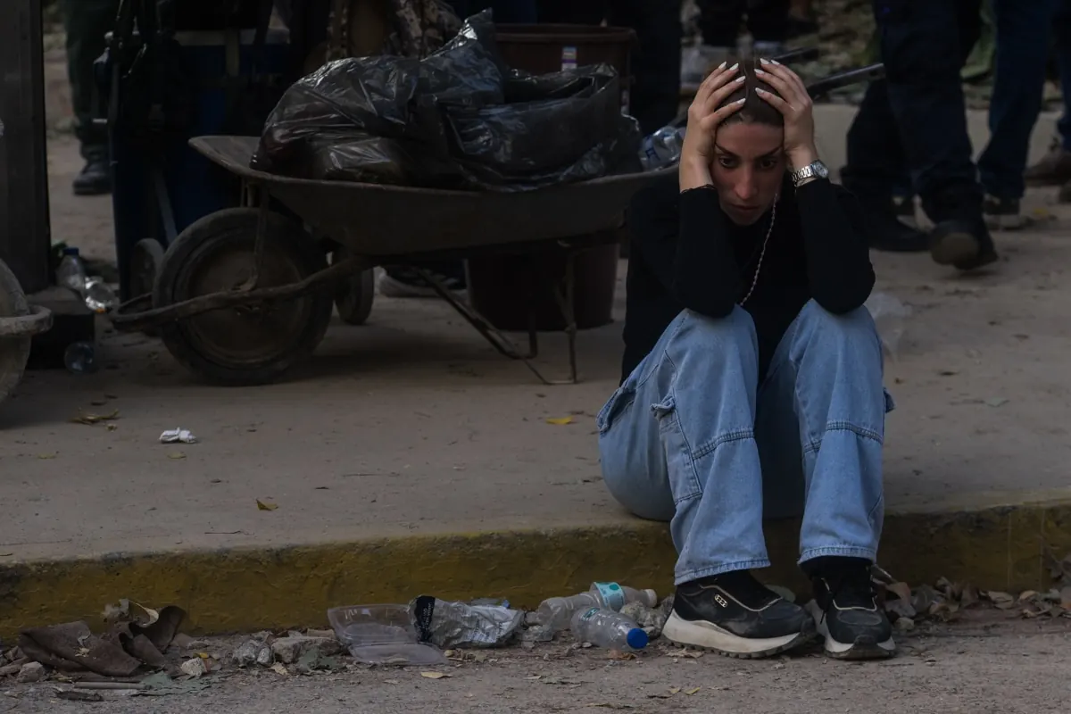 Delcy Rodríguez, vicepresidenta ejecutiva de Venezuela, informa sobre el número de fallecidos y heridos tras los terremotos.