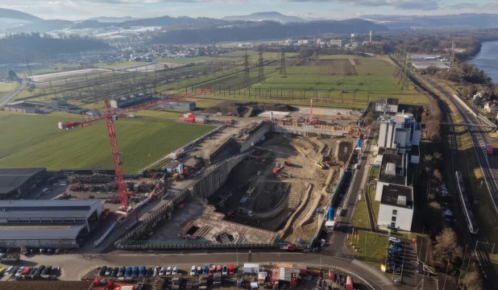 Suiza construye una batería subterránea gigante para estabilizar la red eléctrica