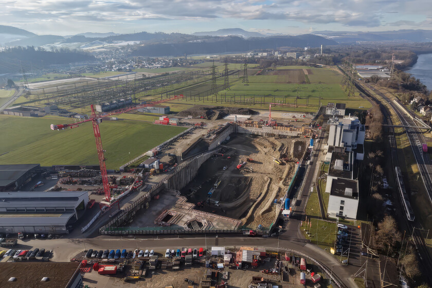 Suiza construye una batería subterránea gigante para estabilizar la red eléctrica