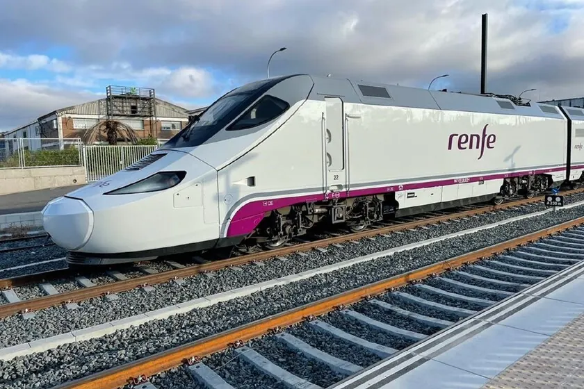 La red de alta velocidad en España ha experimentado una preocupante caída del 19.6% en el número de viajeros durante los primeros cuatro mes