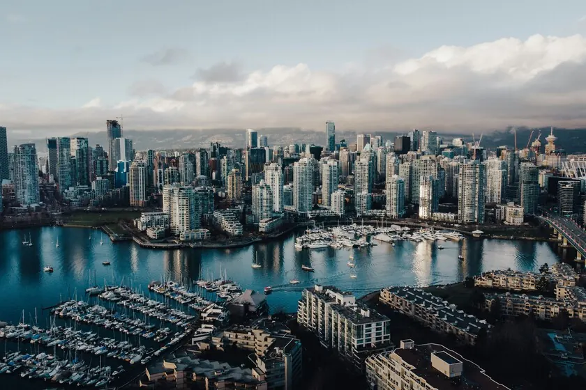 Vancouver experimenta con la construcción de alta densidad para abordar su crisis de vivienda
