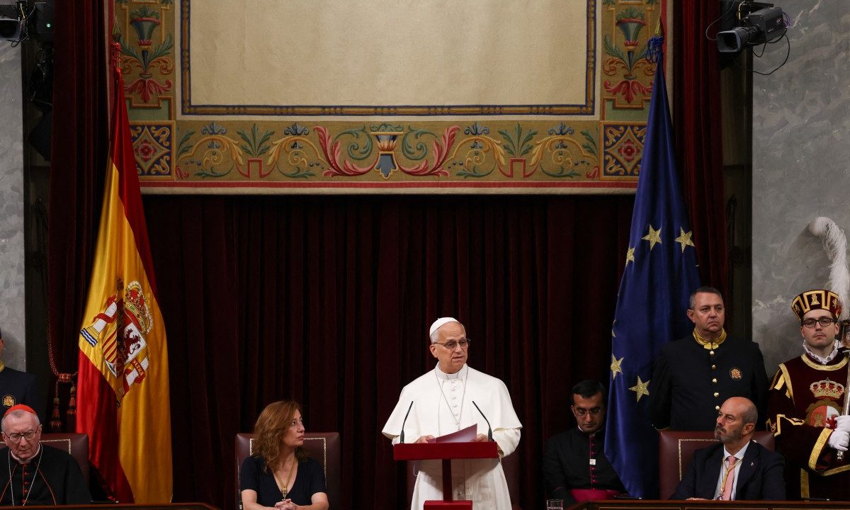 Papa Francisco llama a respuesta global ante el «trágico drama migratorio