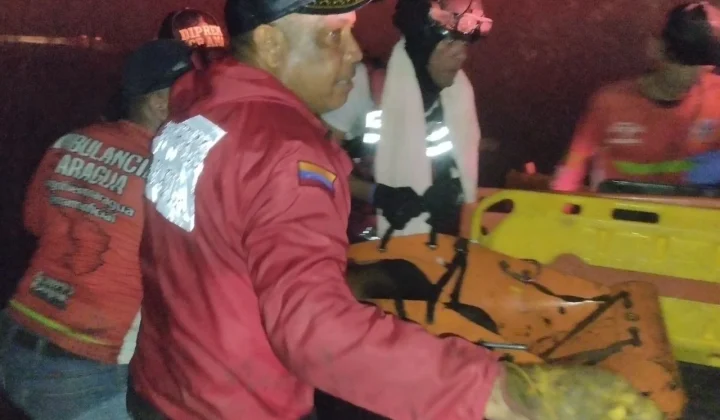 Un trágico accidente en el estado Aragua cobró la vida de cuatro personas la noche del 23 de junio, luego de que el vehículo en el que se de