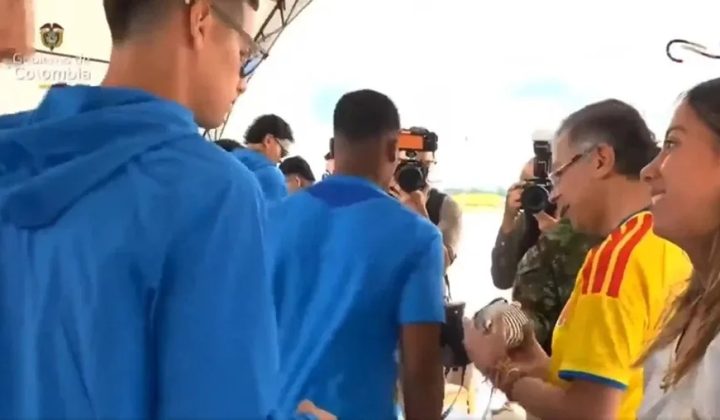 Hija de Petro defiende a James Rodríguez tras polémica por supuesto desaire