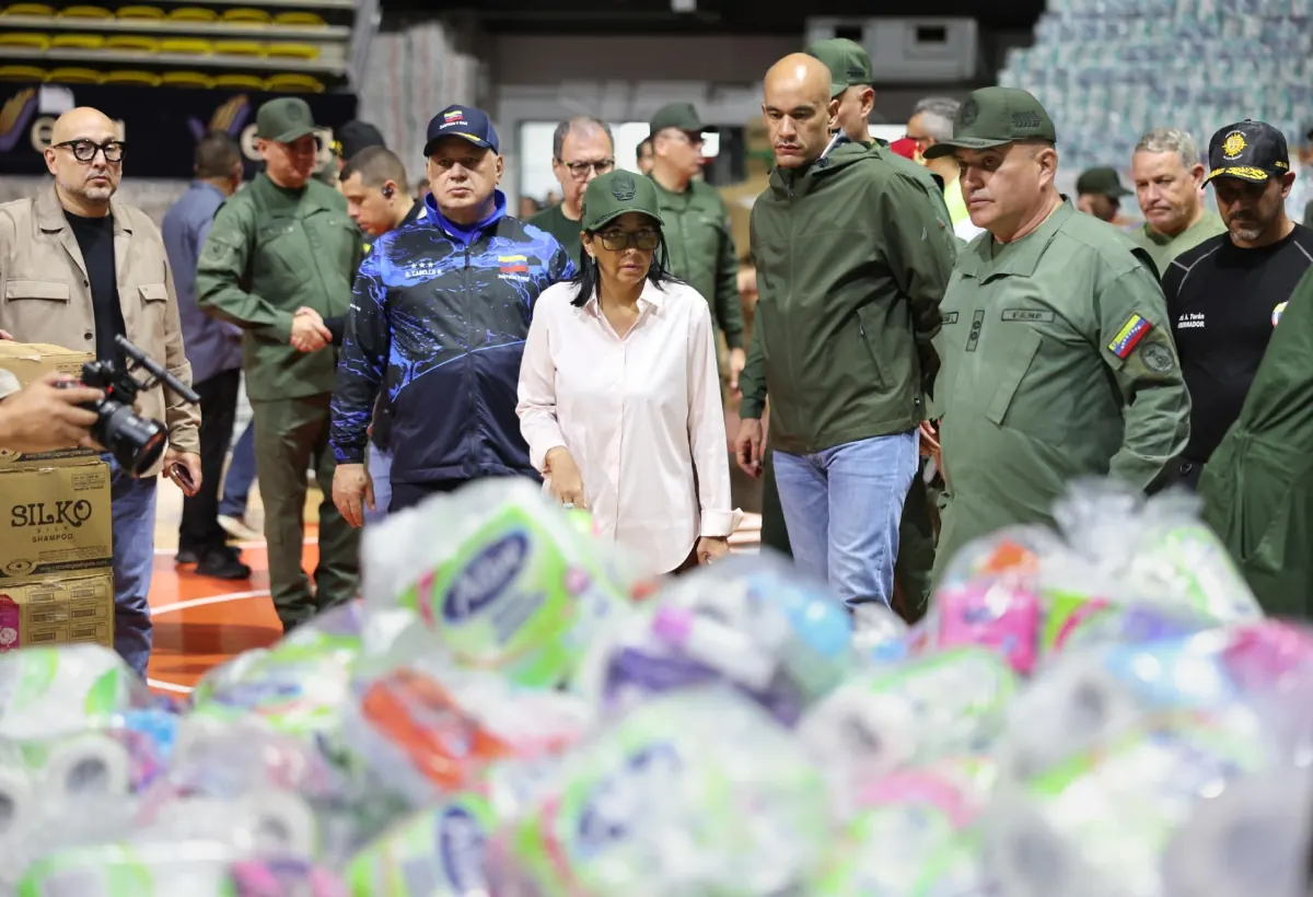 Delcy Rodríguez, vicepresidenta ejecutiva de Venezuela, habla durante una conferencia de prensa sobre las labores de rescate tras los terremotos.