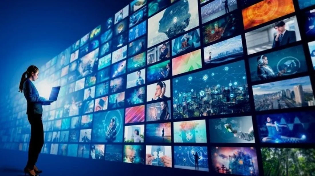 El panorama del entretenimiento digital a nivel mundial está experimentando una transformación profunda, y la simple traducción de contenido