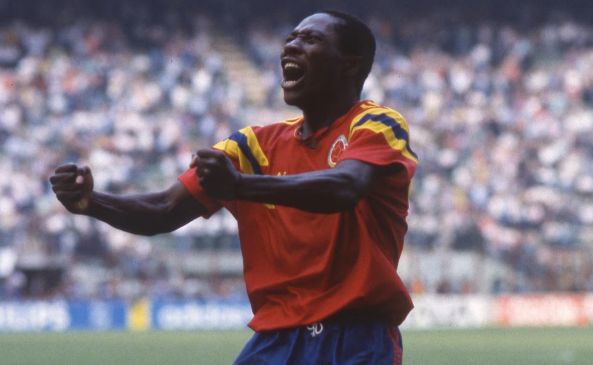Jugadores de la Selección Colombia celebrando un gol durante un partido del Mundial Italia 1990.