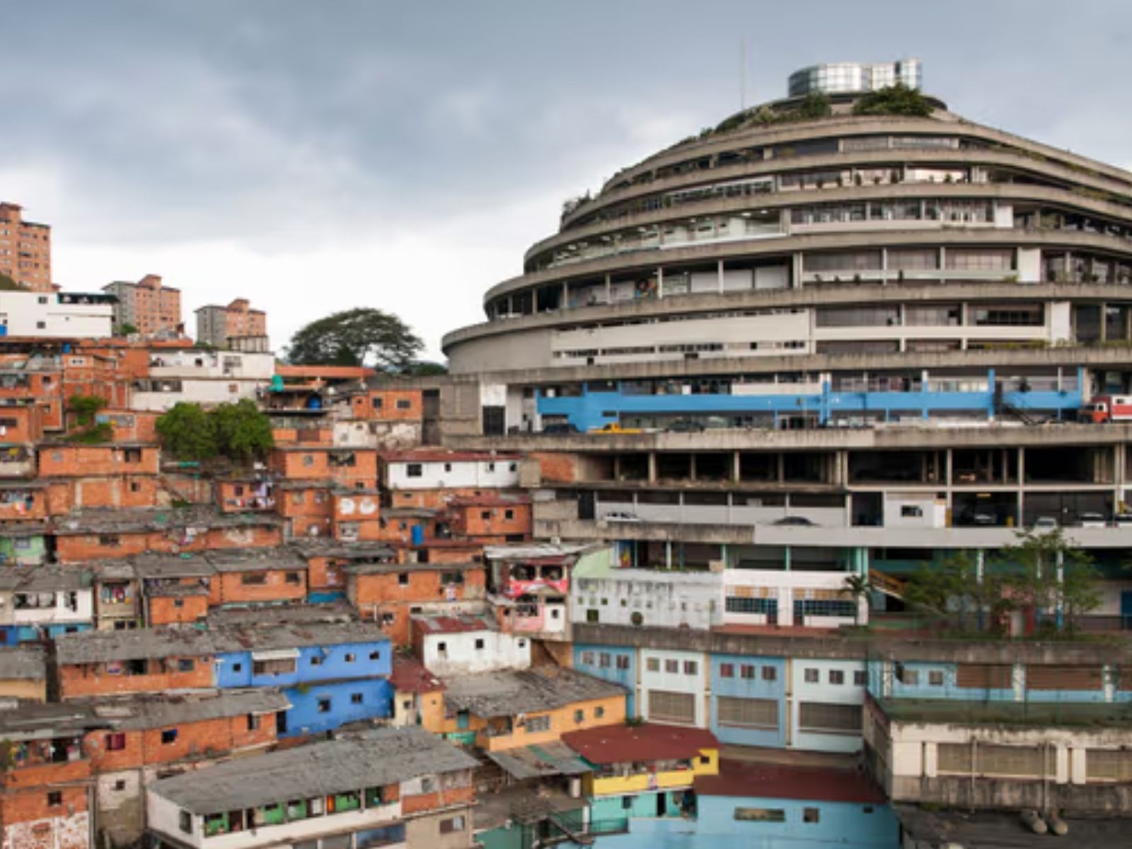 Fachada de la sede del Servicio Bolivariano de Inteligencia Nacional (Sebin) en El Helicoide.