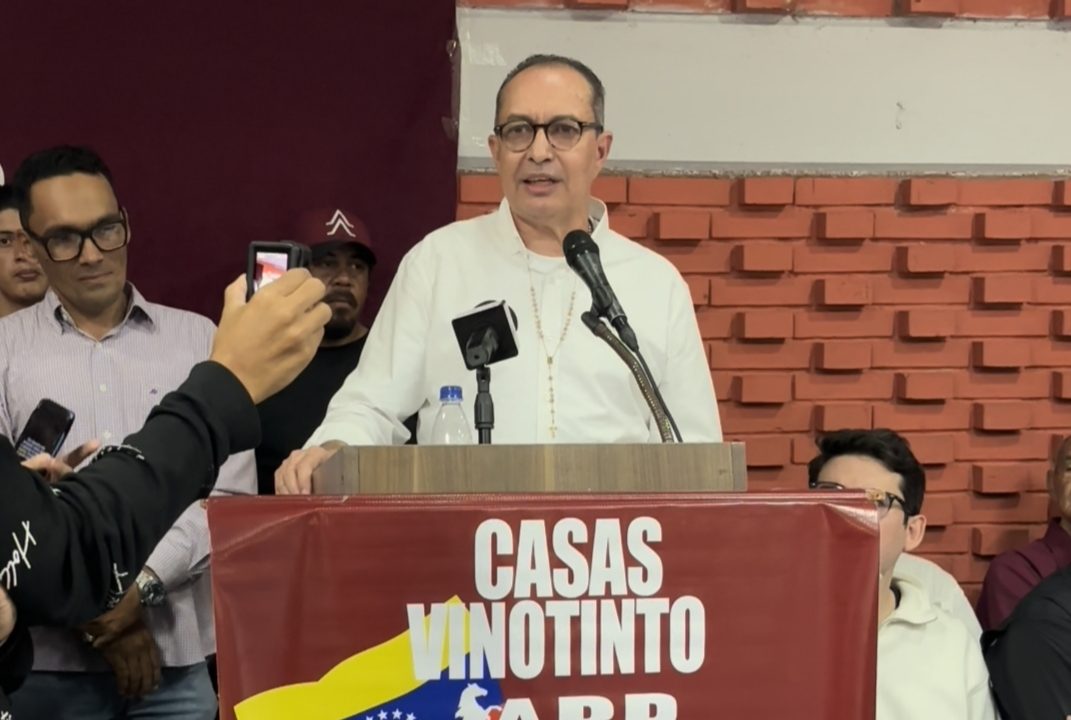 Richard Blanco regresa a Venezuela tras siete años de exilio con agenda de unidad y cambio político