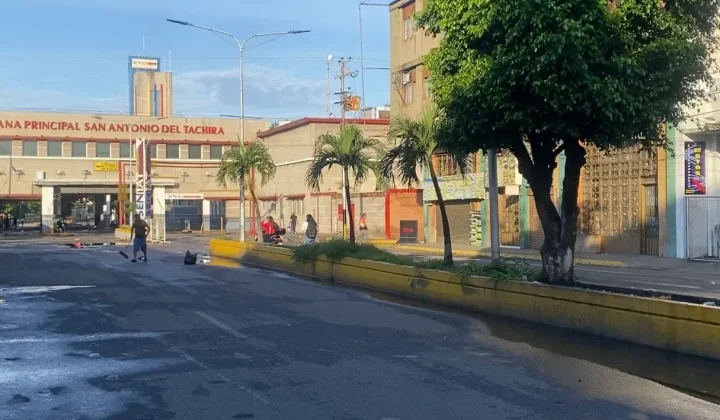 Colombia adelanta cierre de frontera con Venezuela por elecciones presidenciales