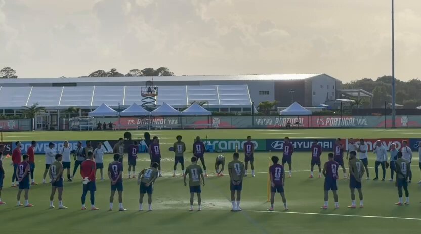 Selección de Portugal rinde homenaje a víctimas de terremotos en Venezuela
