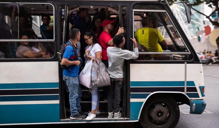 Nuevo pasaje urbano entra en vigencia en Venezuela: tarifa fijada en 140 bolívares