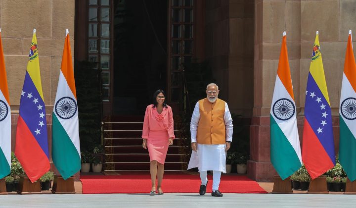 Delcy Rodríguez se reúne con el Primer Ministro de la India en Nueva Delhi: Impulso a la cooperación energética